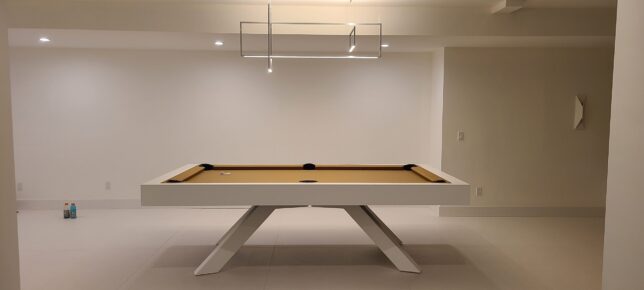 MODEL WHITE SPIDER  POOL TABLE - Image 2